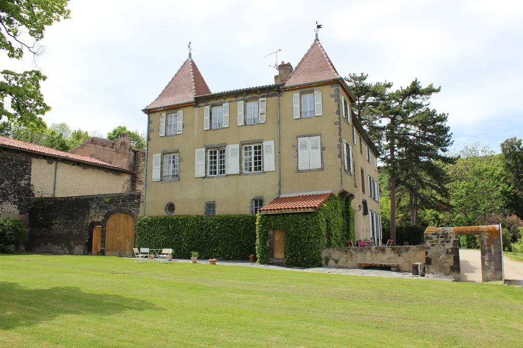 Chateau De Bourrassol Bed & Breakfast Menetrol Екстериор снимка