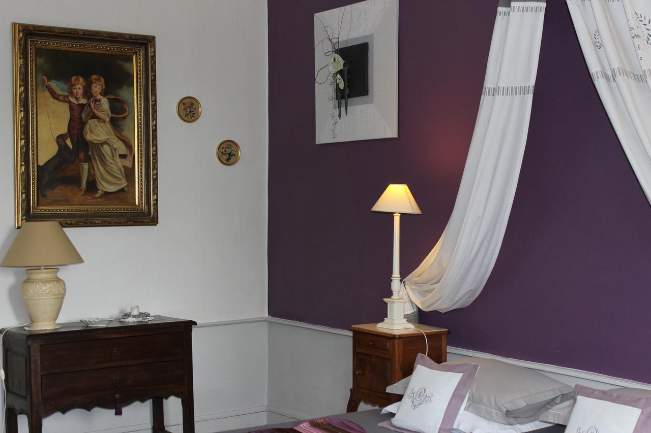 Chateau De Bourrassol Bed & Breakfast Menetrol Екстериор снимка